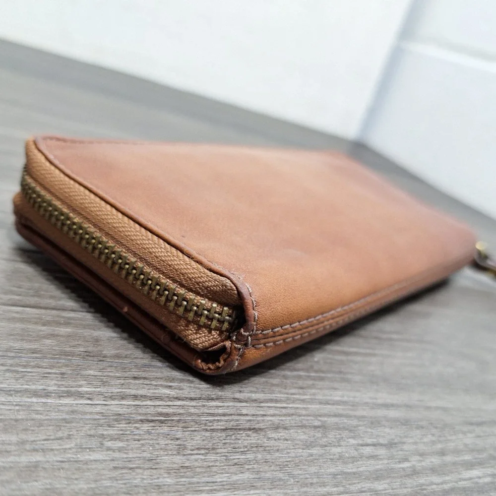 Fossil Logan Brown Leather Bifold Clutch Wristlet Wallet with ID Window SL7828